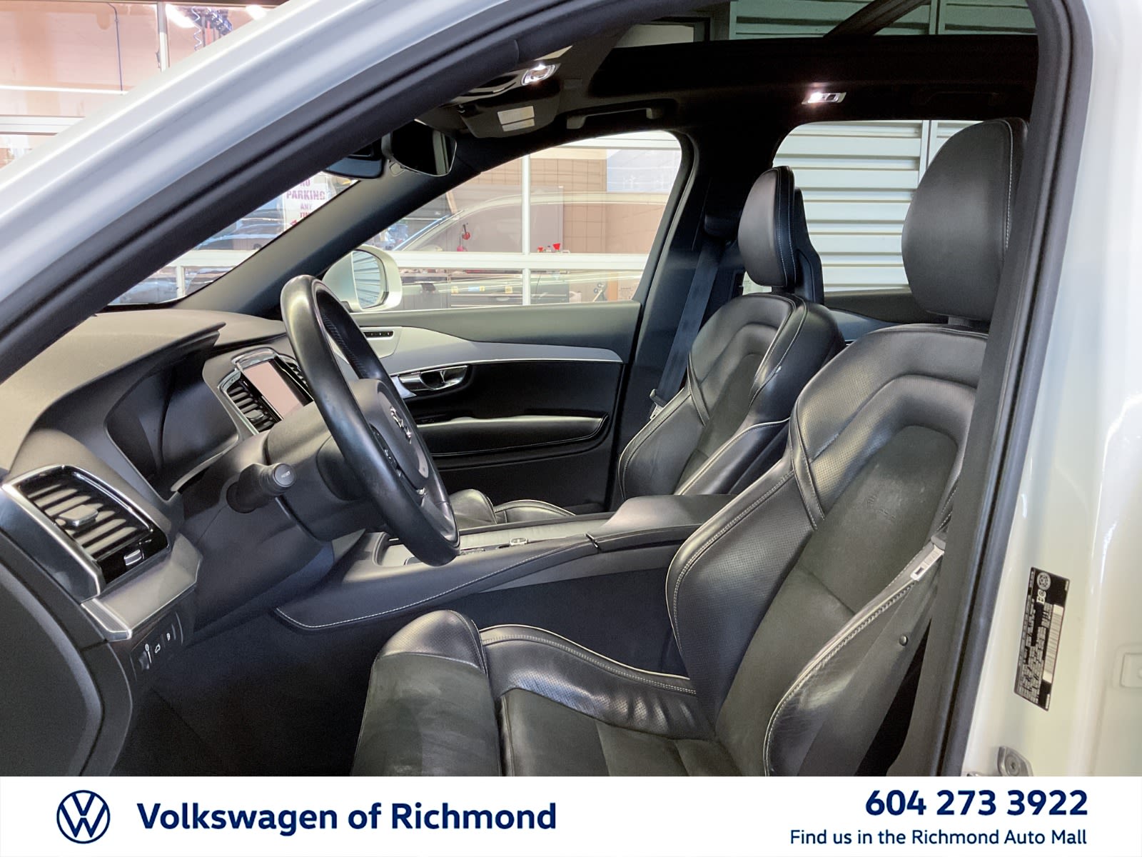 2016 Volvo XC90 Hybrid T8 R-Design, Vancouver, Cash
