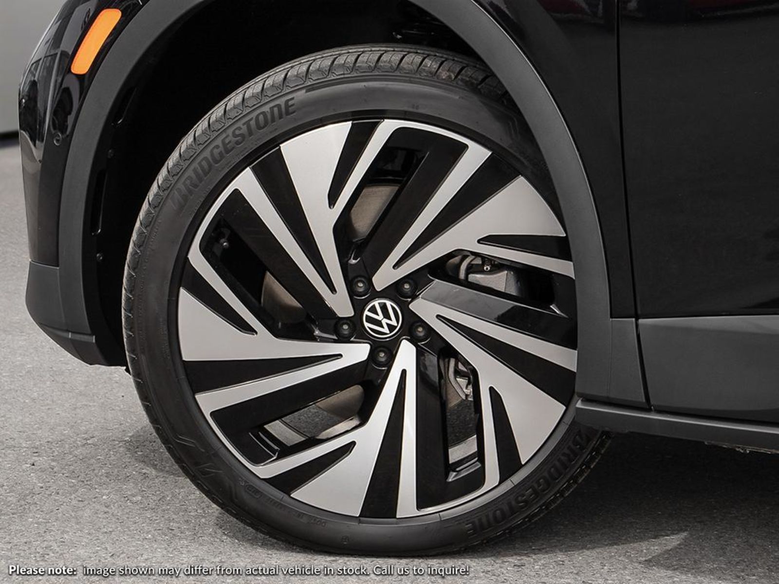 2025 Volkswagen ID.4 Pro, Vancouver, Cash