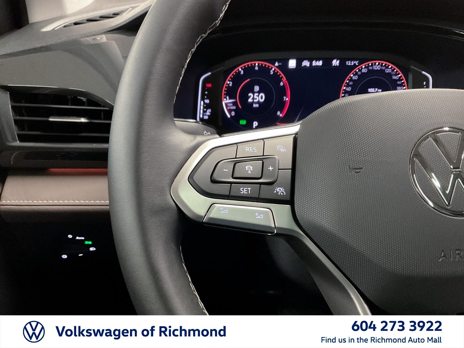 2024 Volkswagen Taos Highline, Vancouver, Cash
