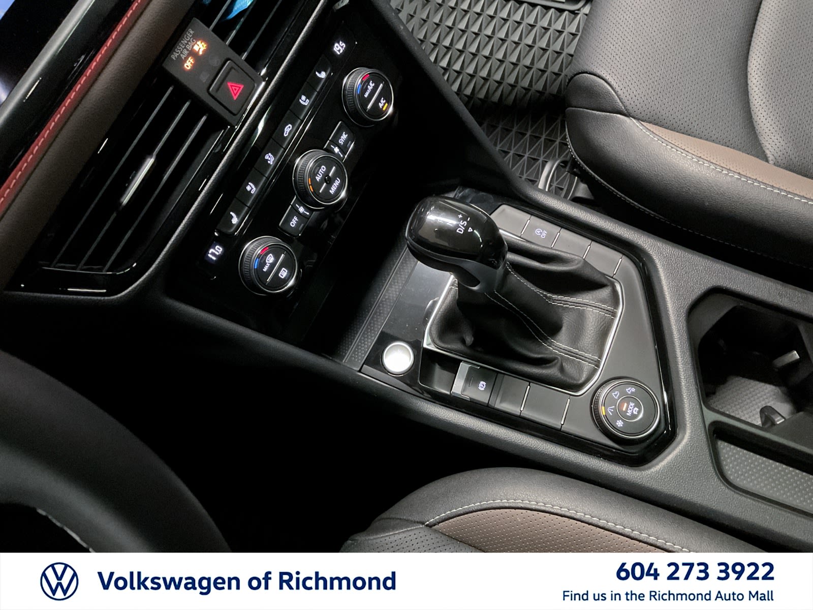 2024 Volkswagen Taos Highline, Vancouver, Cash