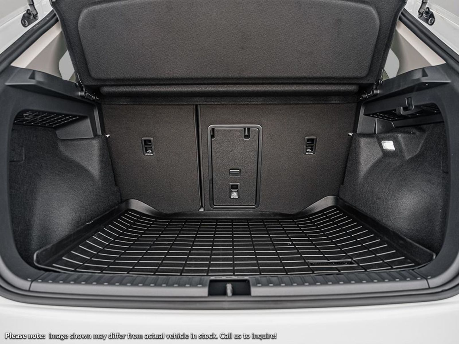 2025 Volkswagen Taos Comfortline Black Edition, Vancouver, Cash