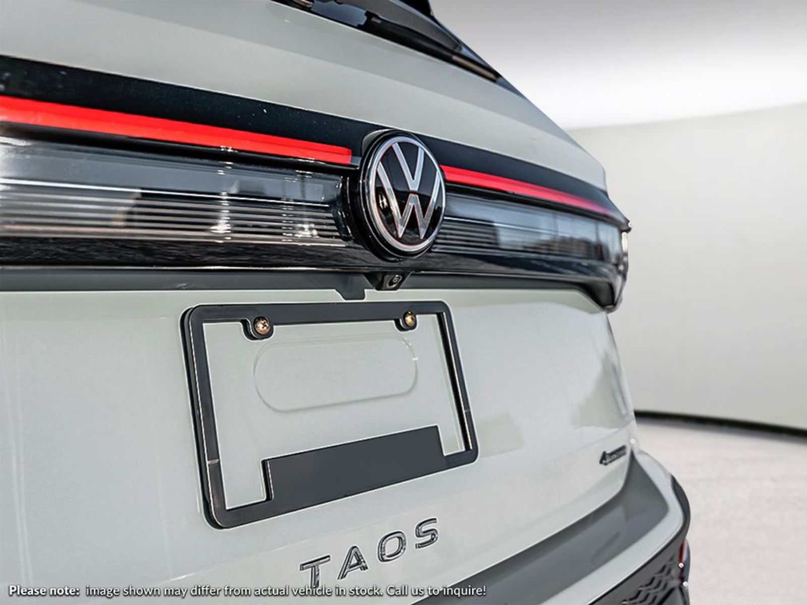 2025 Volkswagen Taos Highline, Vancouver, Cash