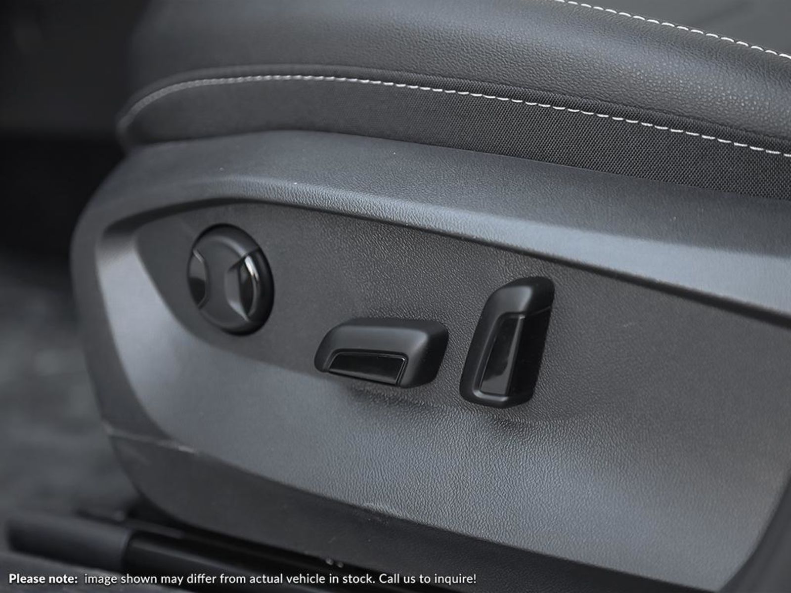 2025 Volkswagen Taos Comfortline Black Edition, Vancouver, Cash