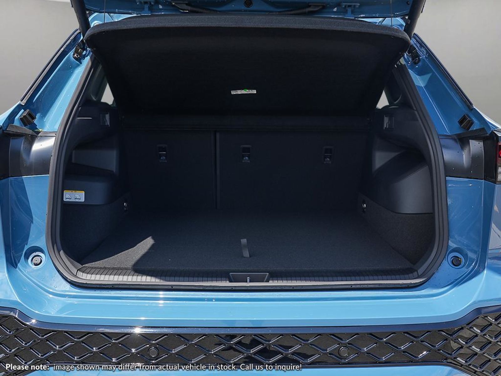 2025 Volkswagen Tiguan Comfortline R-Line Black Edition, Vancouver, Cash