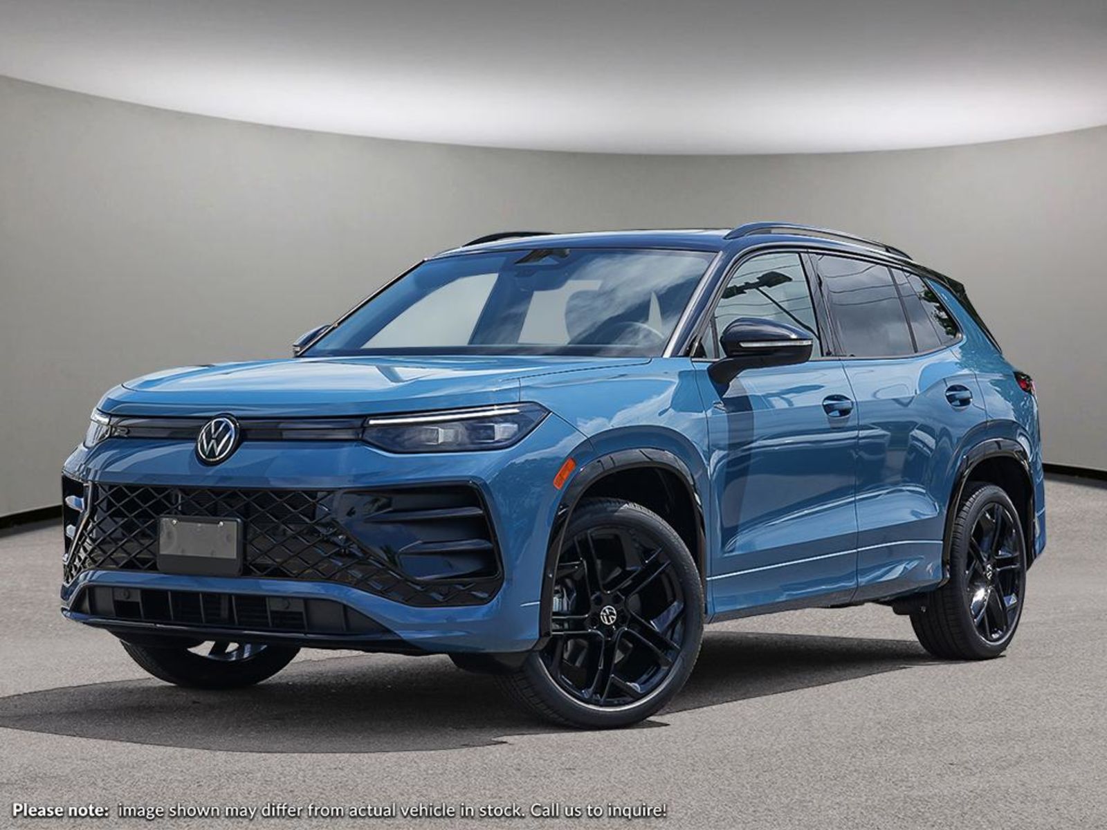 2025 Volkswagen Tiguan Comfortline R-Line Black Edition, Vancouver, Cash