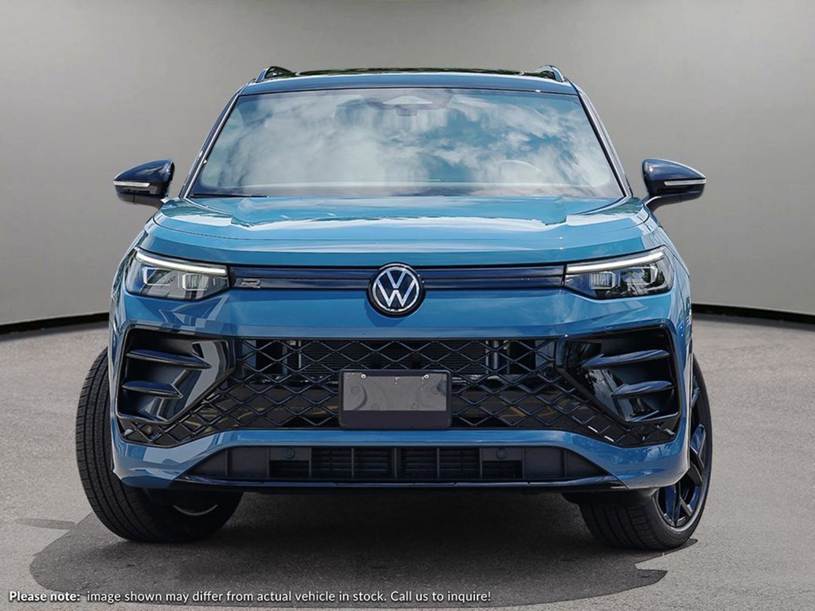 2025 Volkswagen Tiguan Comfortline R-Line Black Edition, Vancouver, Cash