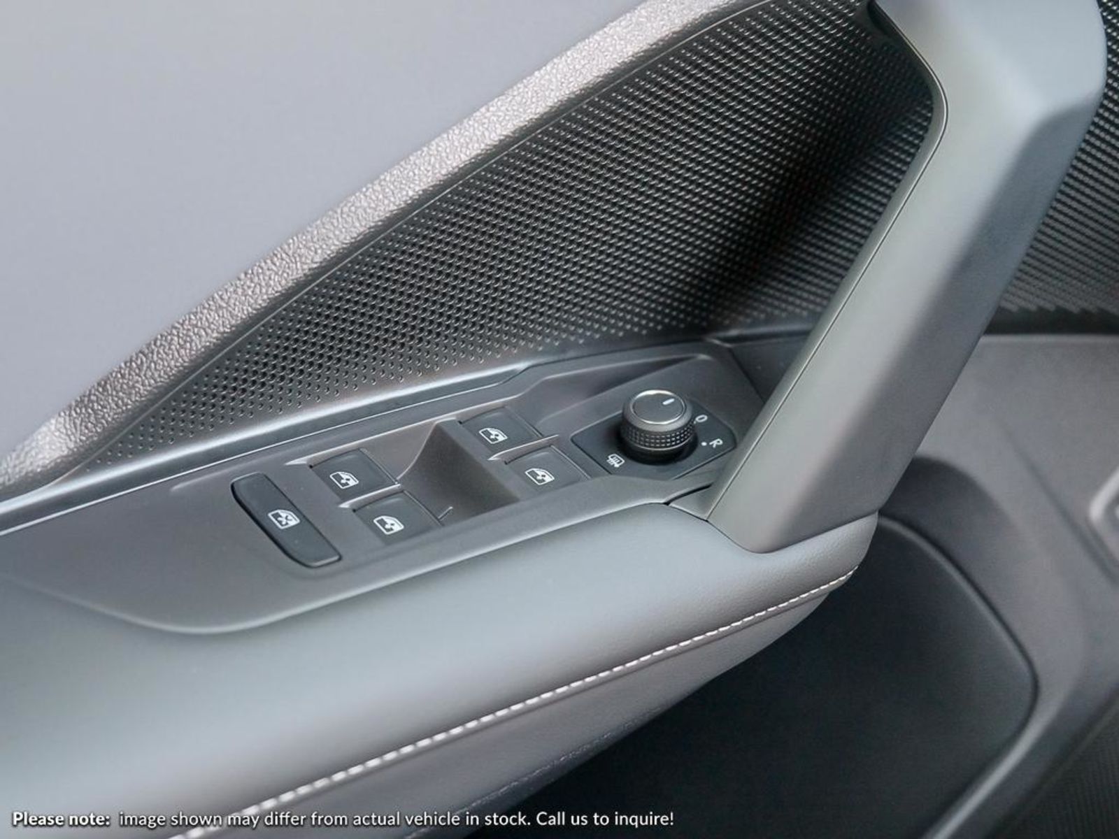 2025 Volkswagen Tiguan Comfortline R-Line Black Edition, Vancouver, Cash