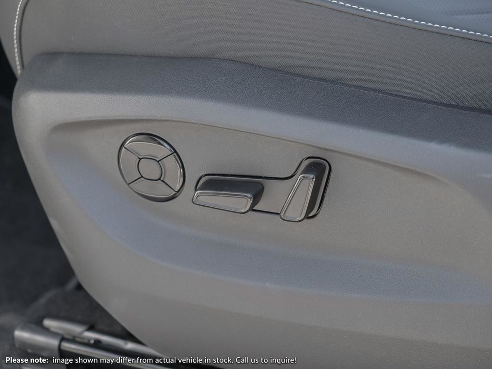 2025 Volkswagen Tiguan Comfortline R-Line Black Edition, Vancouver, Cash