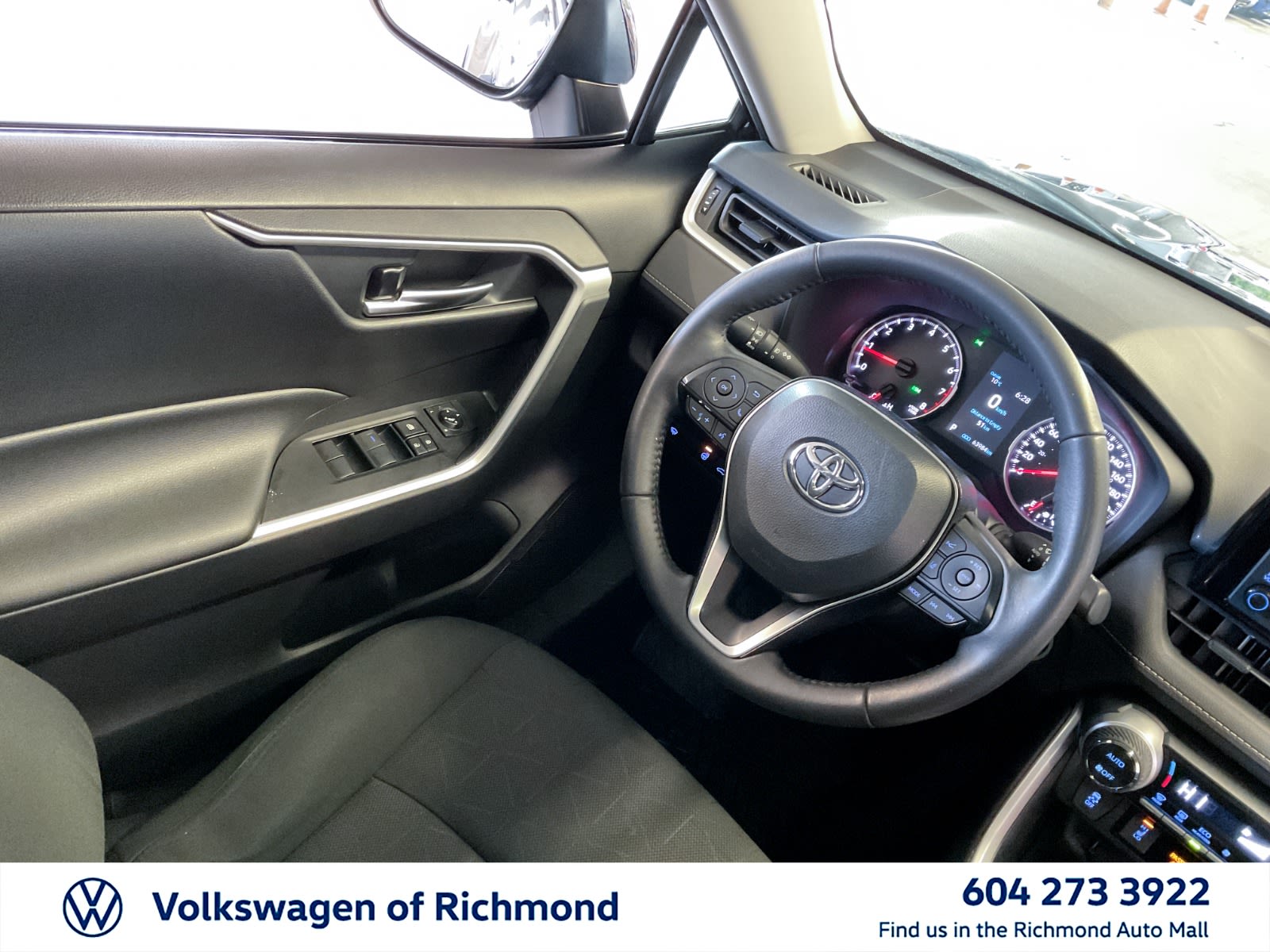 2021 Toyota RAV4 XLE, Vancouver, Cash
