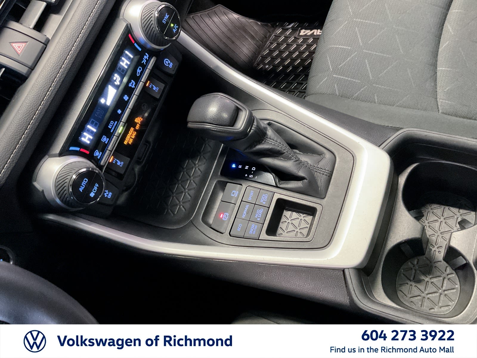 2021 Toyota RAV4 XLE, Vancouver, Cash