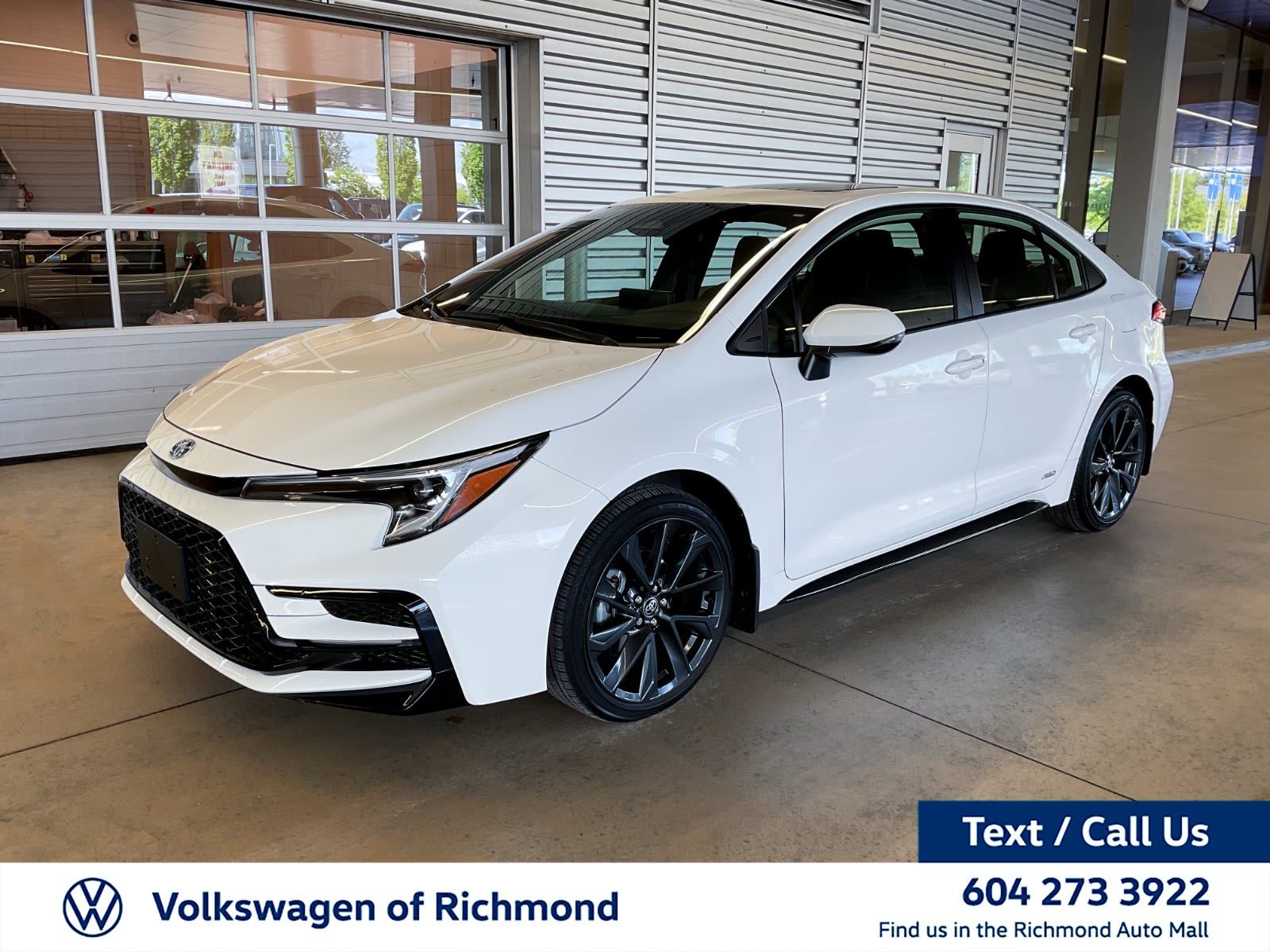 2025 Toyota Corolla Hybrid SE, Vancouver, Cash