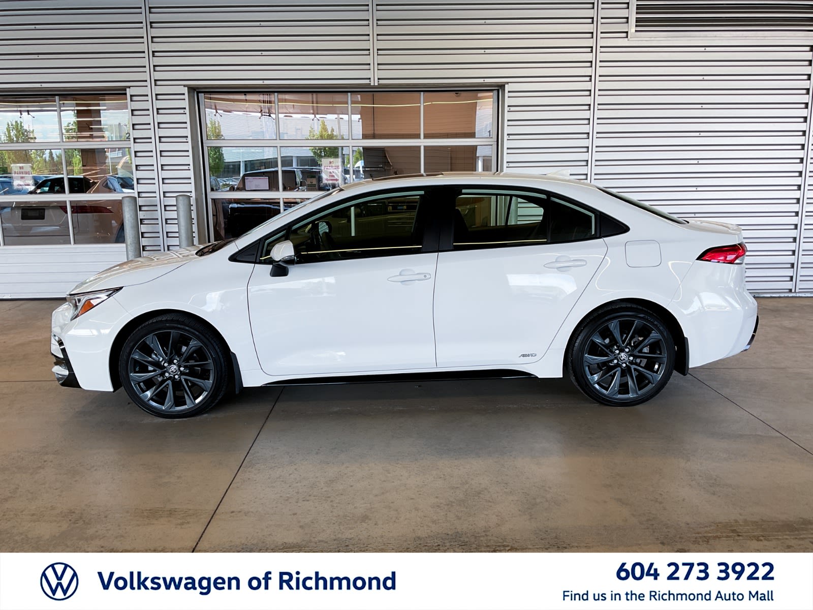2025 Toyota Corolla Hybrid SE, Vancouver, Cash