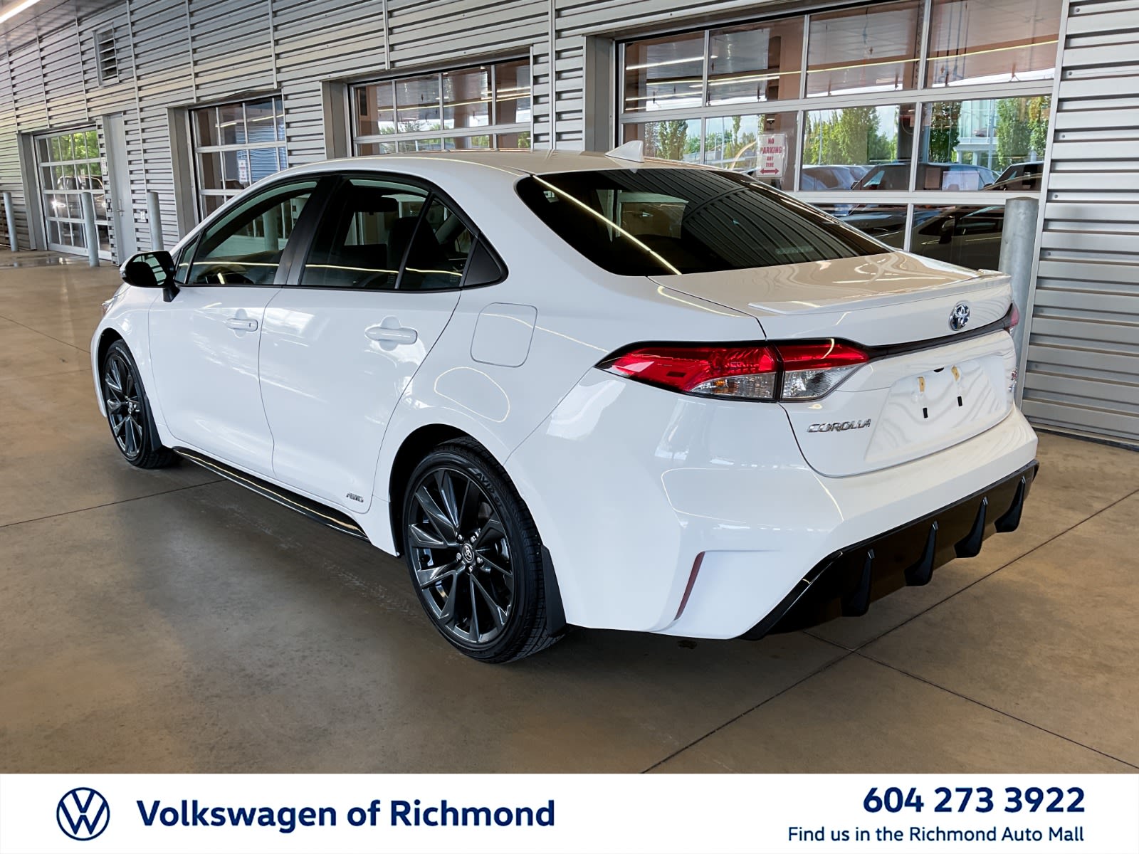 2025 Toyota Corolla Hybrid SE, Vancouver, Cash