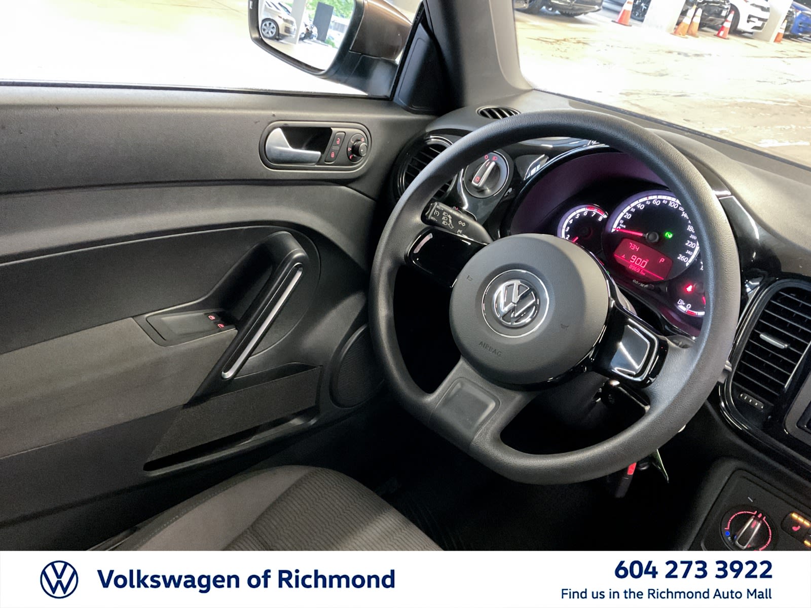 2015 Volkswagen Beetle Coupe Trendline, Vancouver, Cash