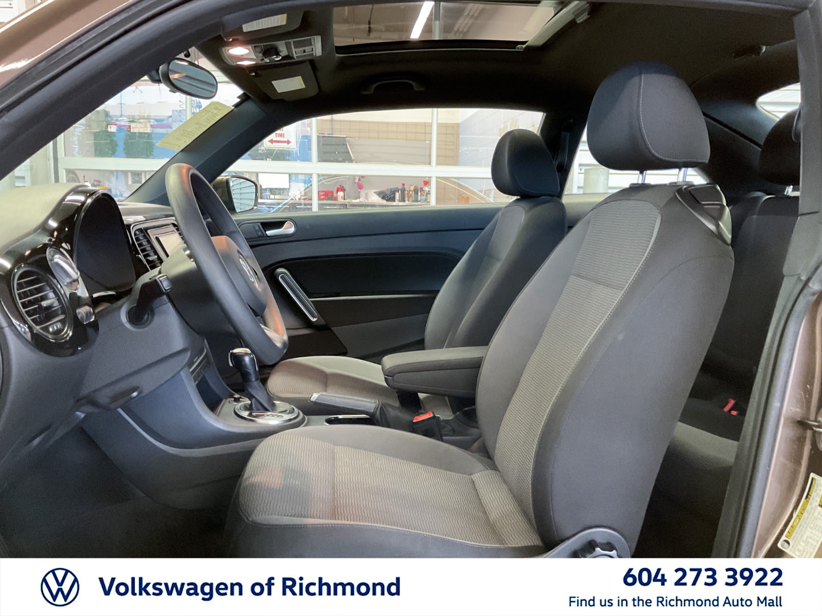 2015 Volkswagen Beetle Coupe Trendline, Vancouver, Cash