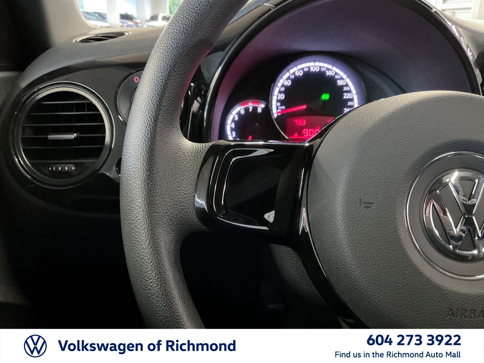 2015 Volkswagen Beetle Coupe Trendline, Vancouver, Cash