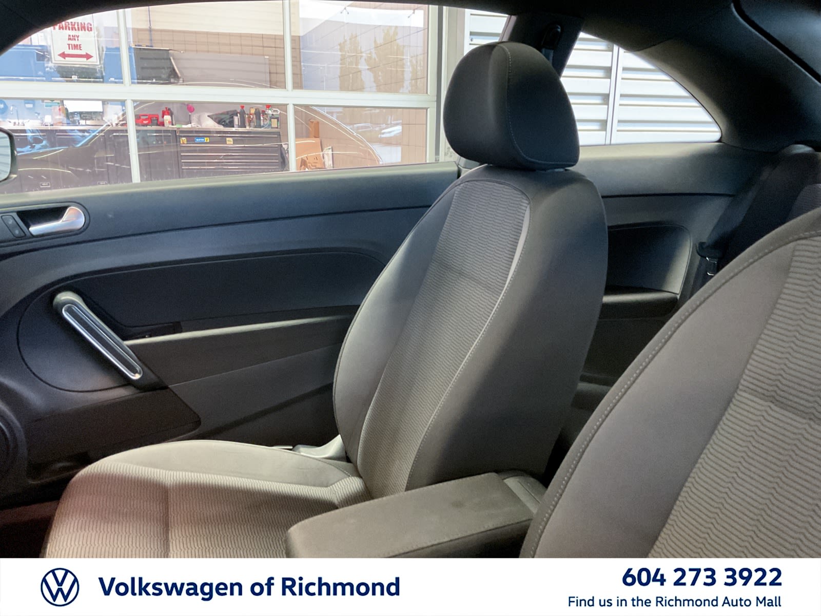 2015 Volkswagen Beetle Coupe Trendline, Vancouver, Cash