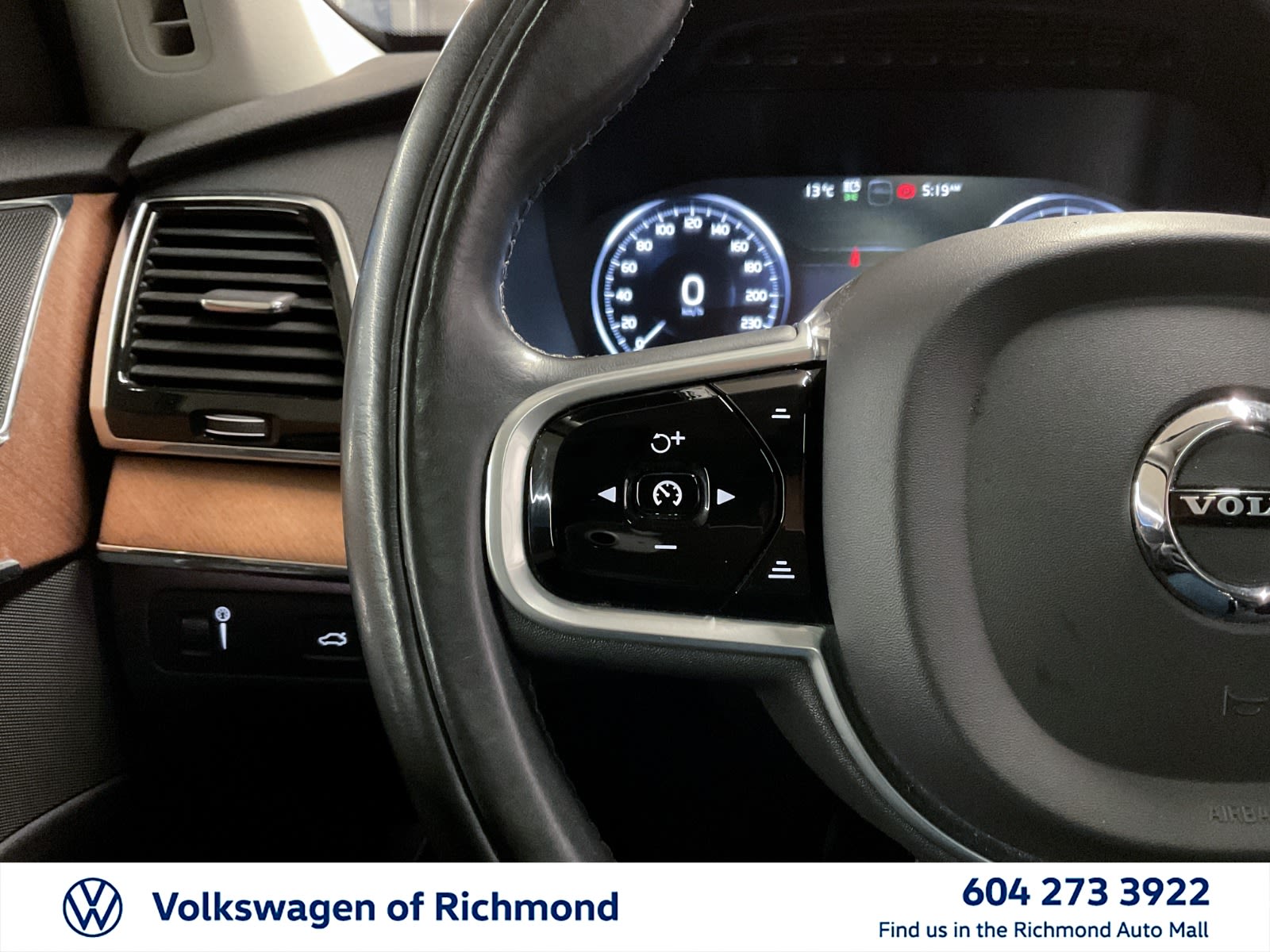 2018 Volvo XC90 Inscription, Vancouver, Cash
