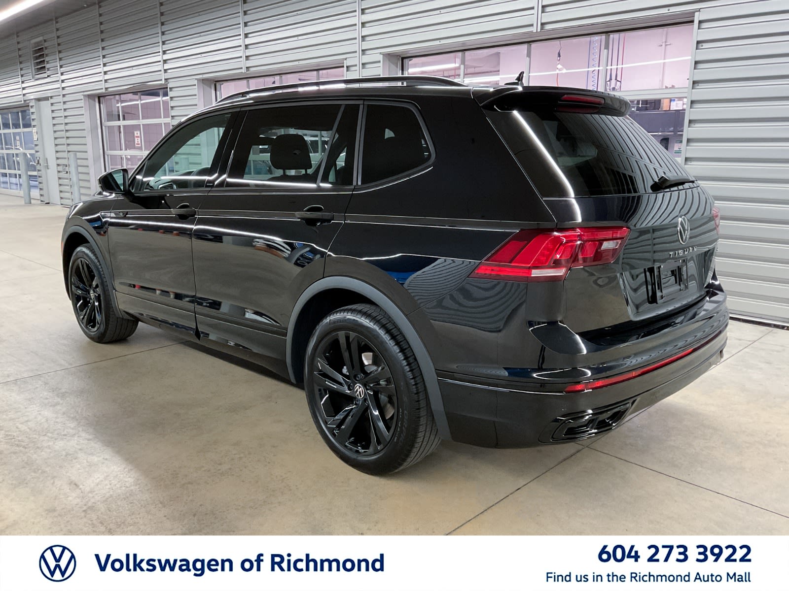 2024 Volkswagen Tiguan Comfortline R-Line Black Edition, Vancouver, Cash