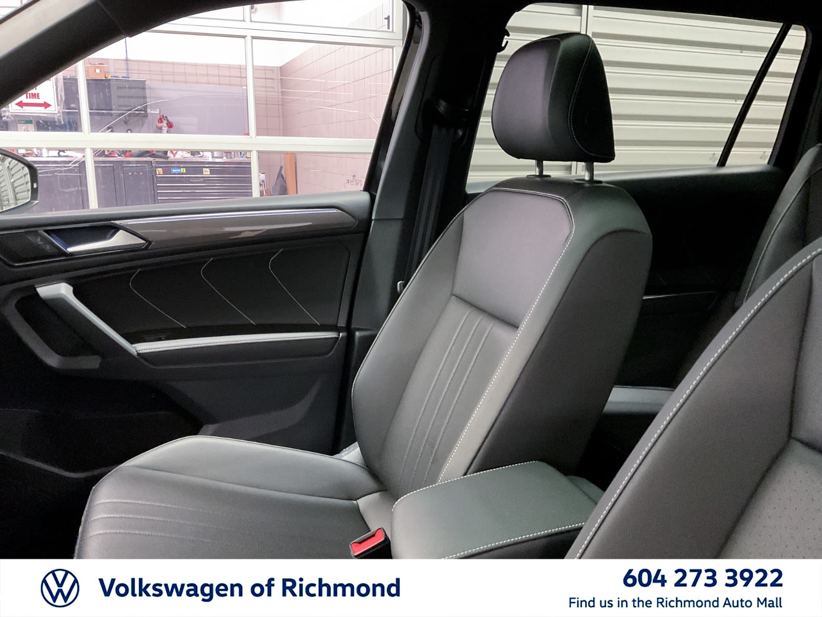 2024 Volkswagen Tiguan Comfortline R-Line Black Edition, Vancouver, Cash