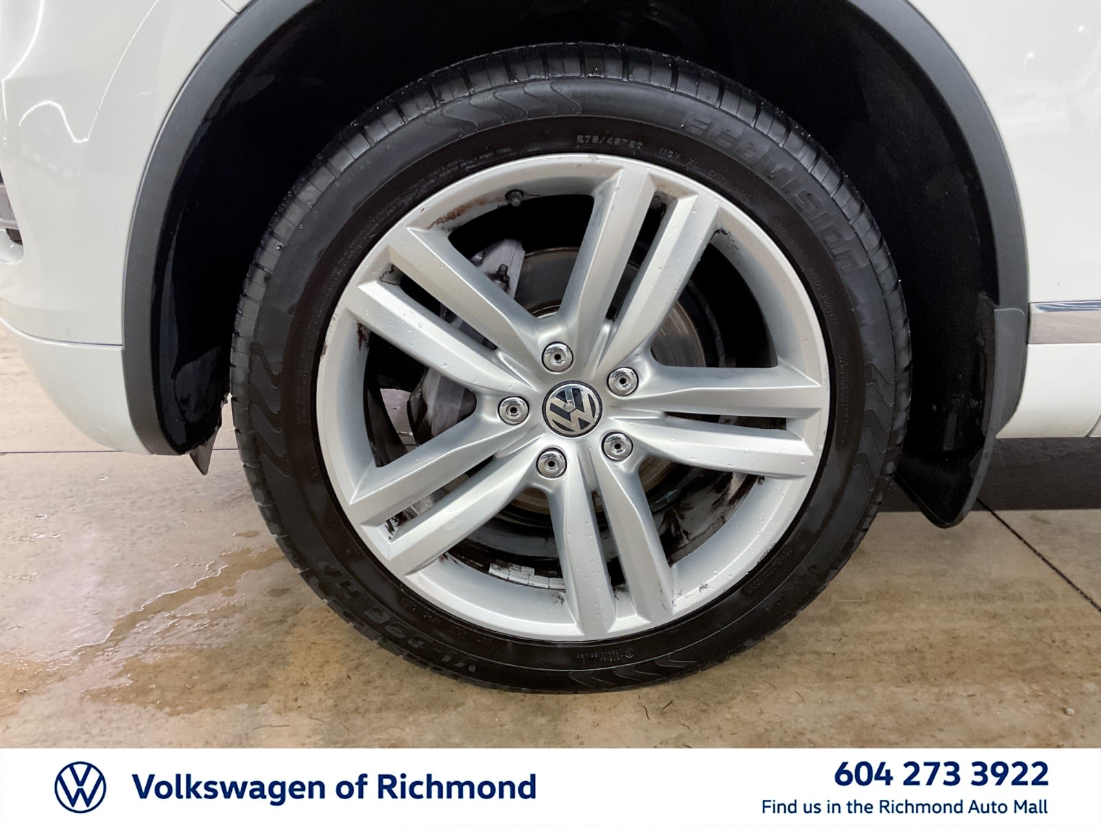 2012 Volkswagen Touareg Highline, Vancouver, Cash