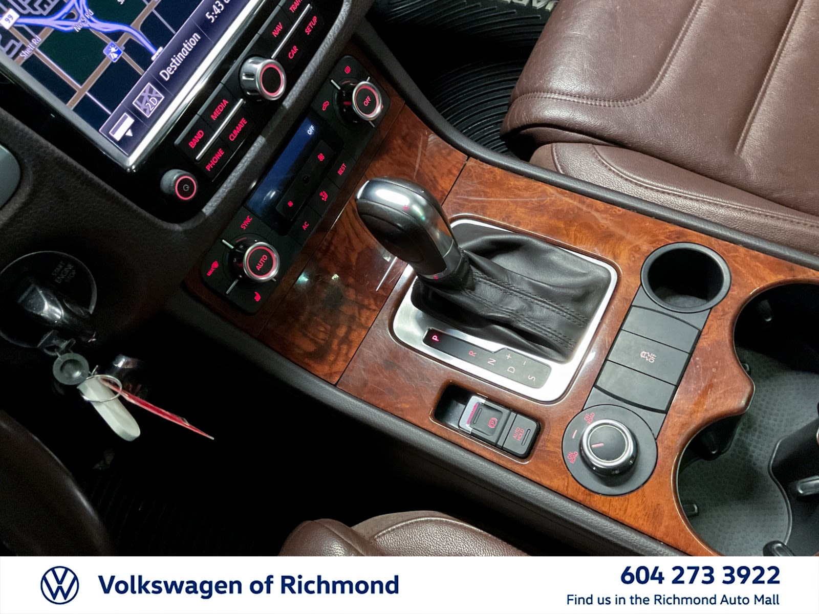 2012 Volkswagen Touareg Highline, Vancouver, Cash
