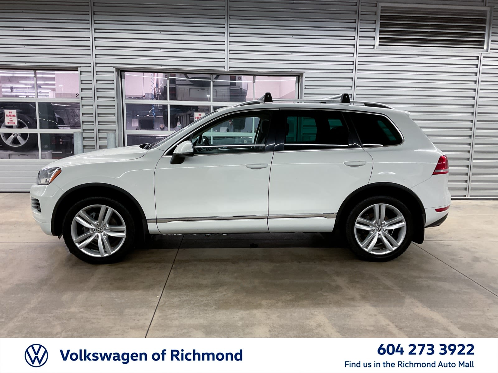 2012 Volkswagen Touareg Highline, Vancouver, Cash