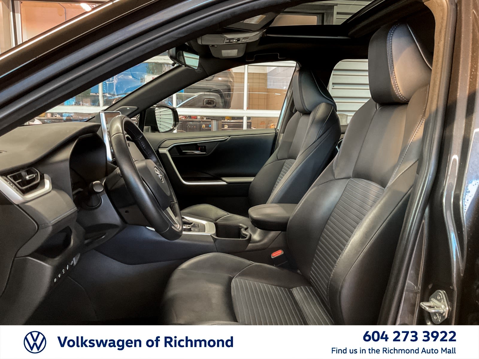 2022 Toyota RAV4 Hybrid XSE, Vancouver, Cash