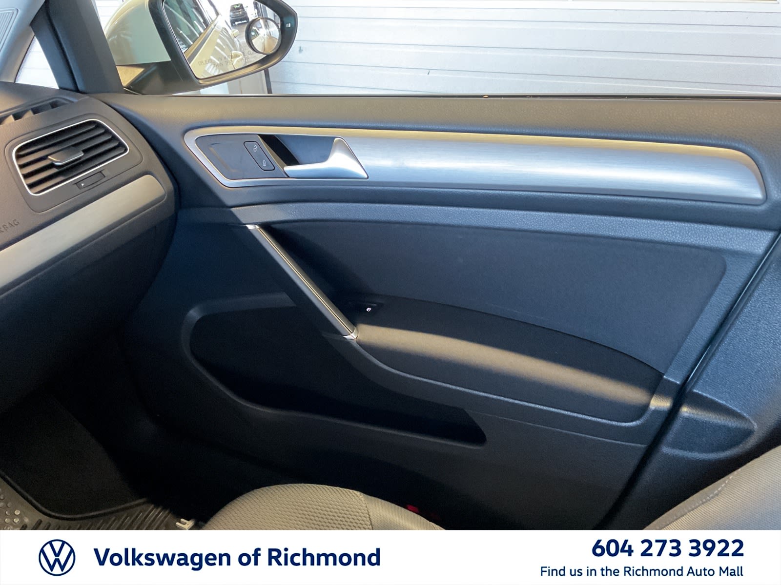 2017 Volkswagen Golf Trendline, Vancouver, Cash