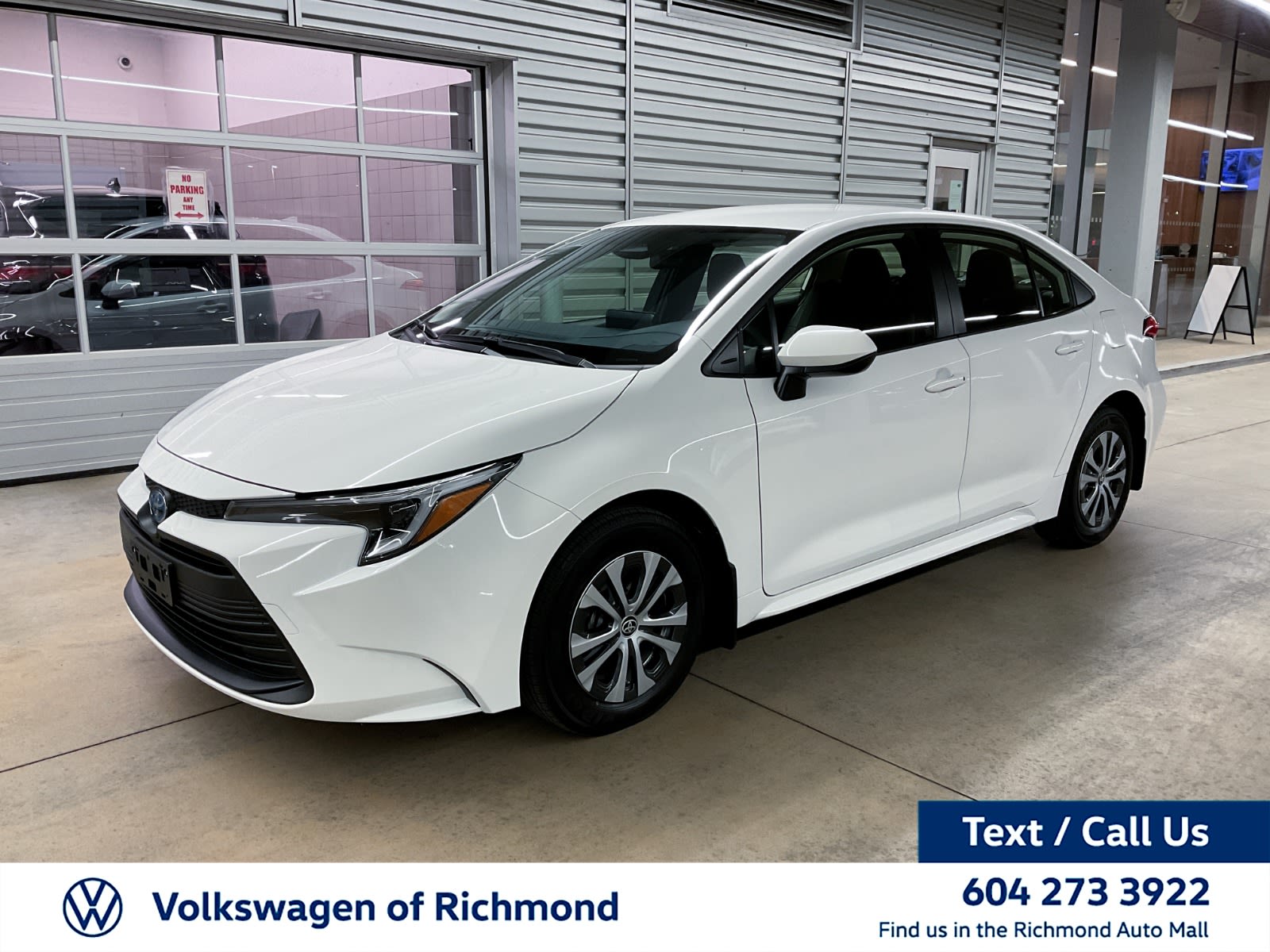 2025 Toyota Corolla Hybrid LE, Vancouver, Cash