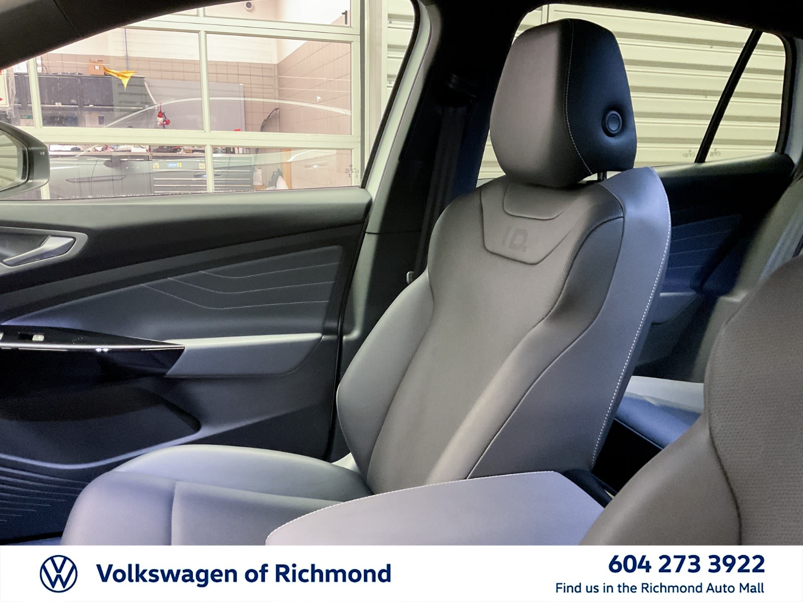 2023 Volkswagen ID.4 Pro, Vancouver, Cash