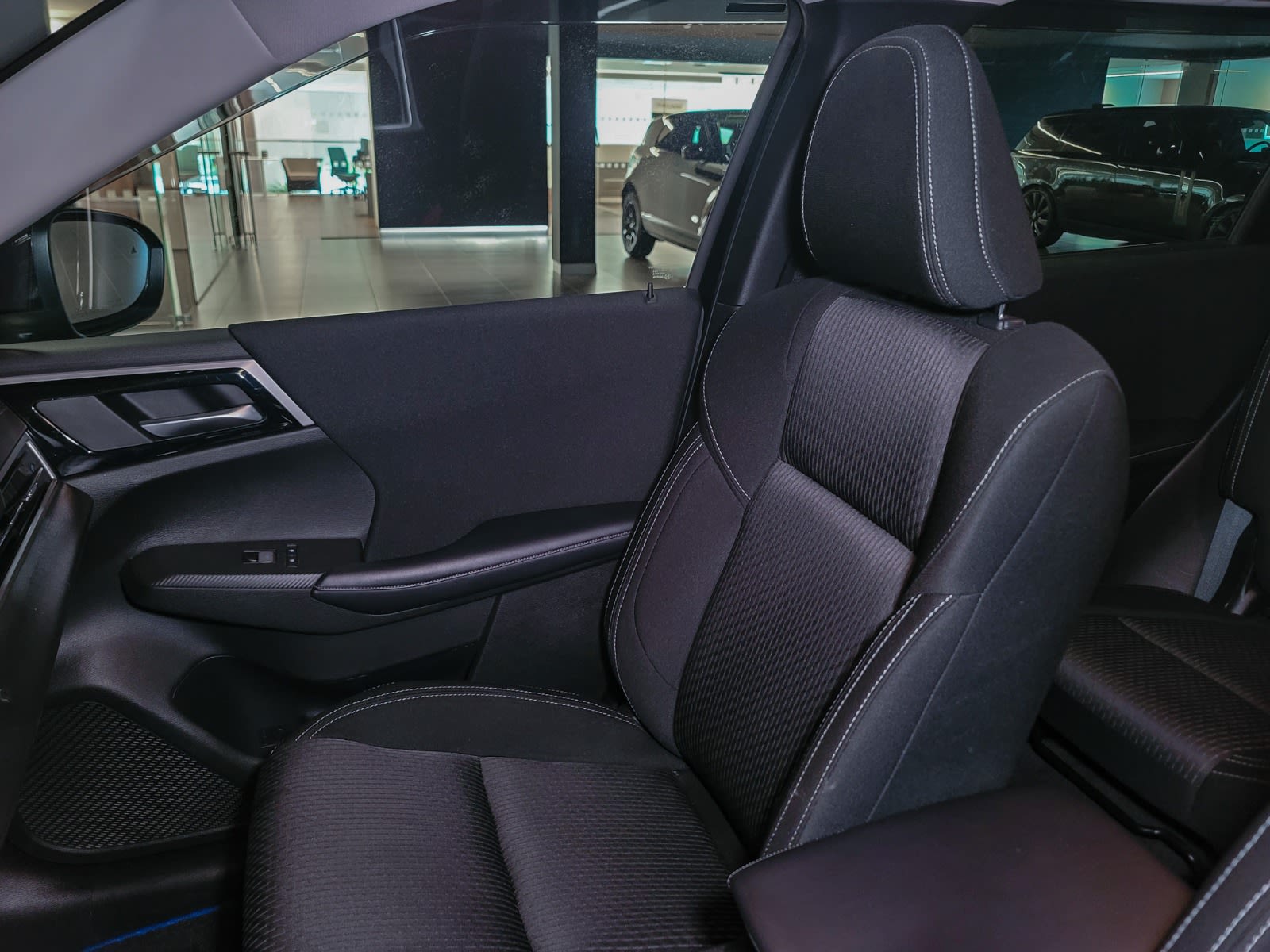 2023 Mitsubishi Outlander PHEV ES, Vancouver, Cash