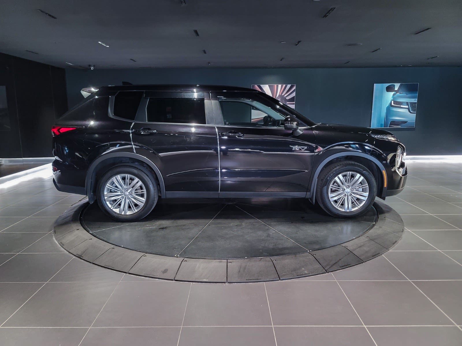 2023 Mitsubishi Outlander PHEV ES, Vancouver, Cash