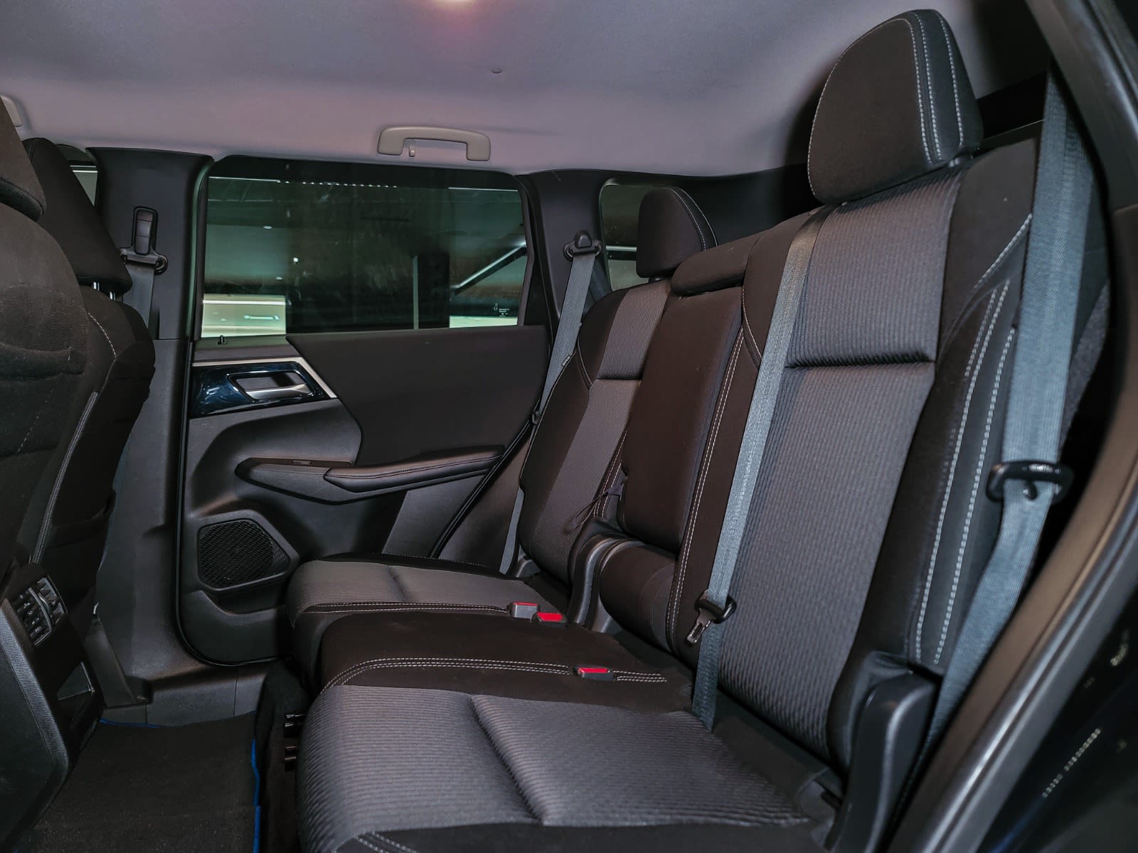 2023 Mitsubishi Outlander PHEV ES, Vancouver, Cash