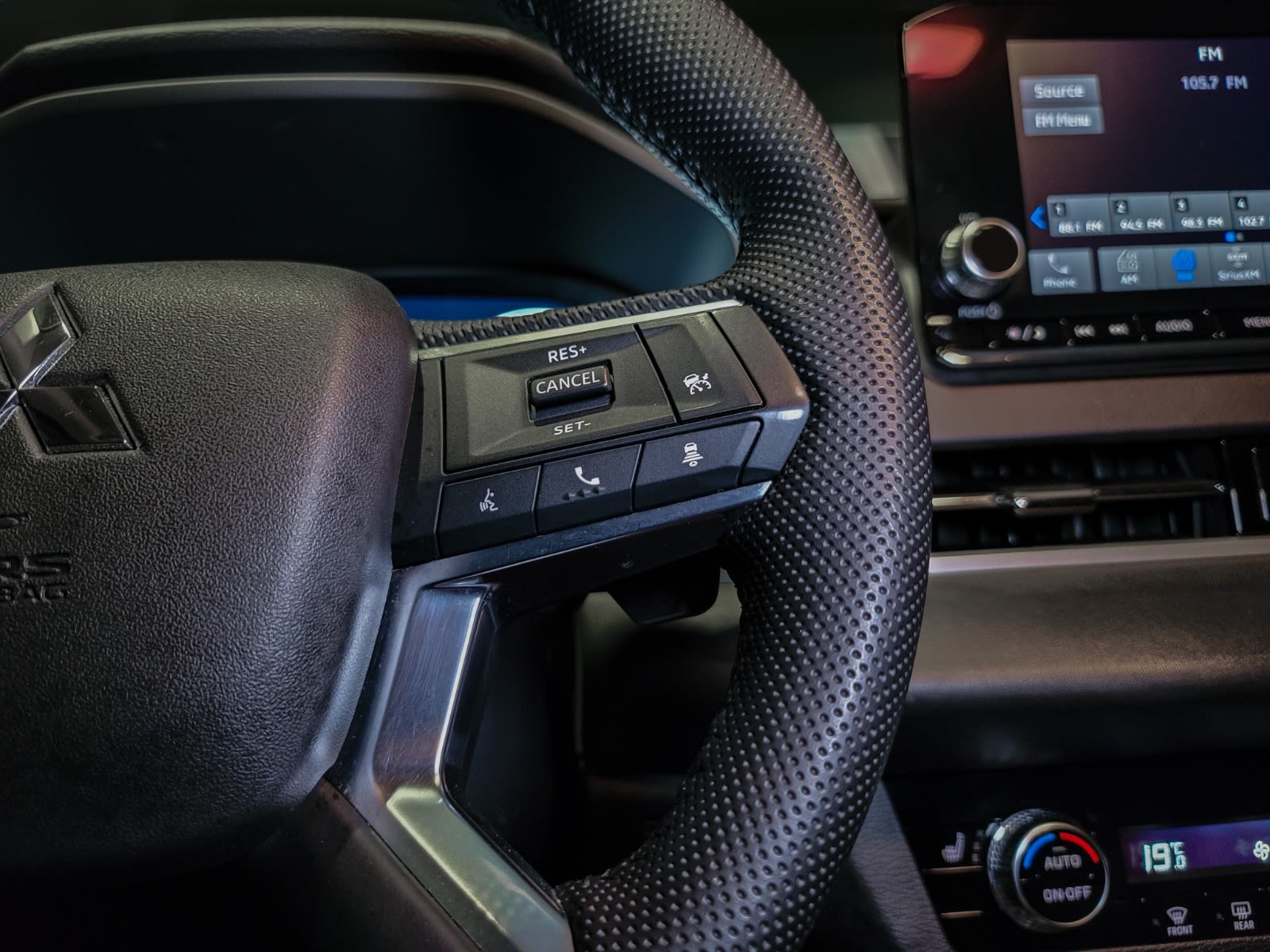 2023 Mitsubishi Outlander PHEV ES, Vancouver, Cash