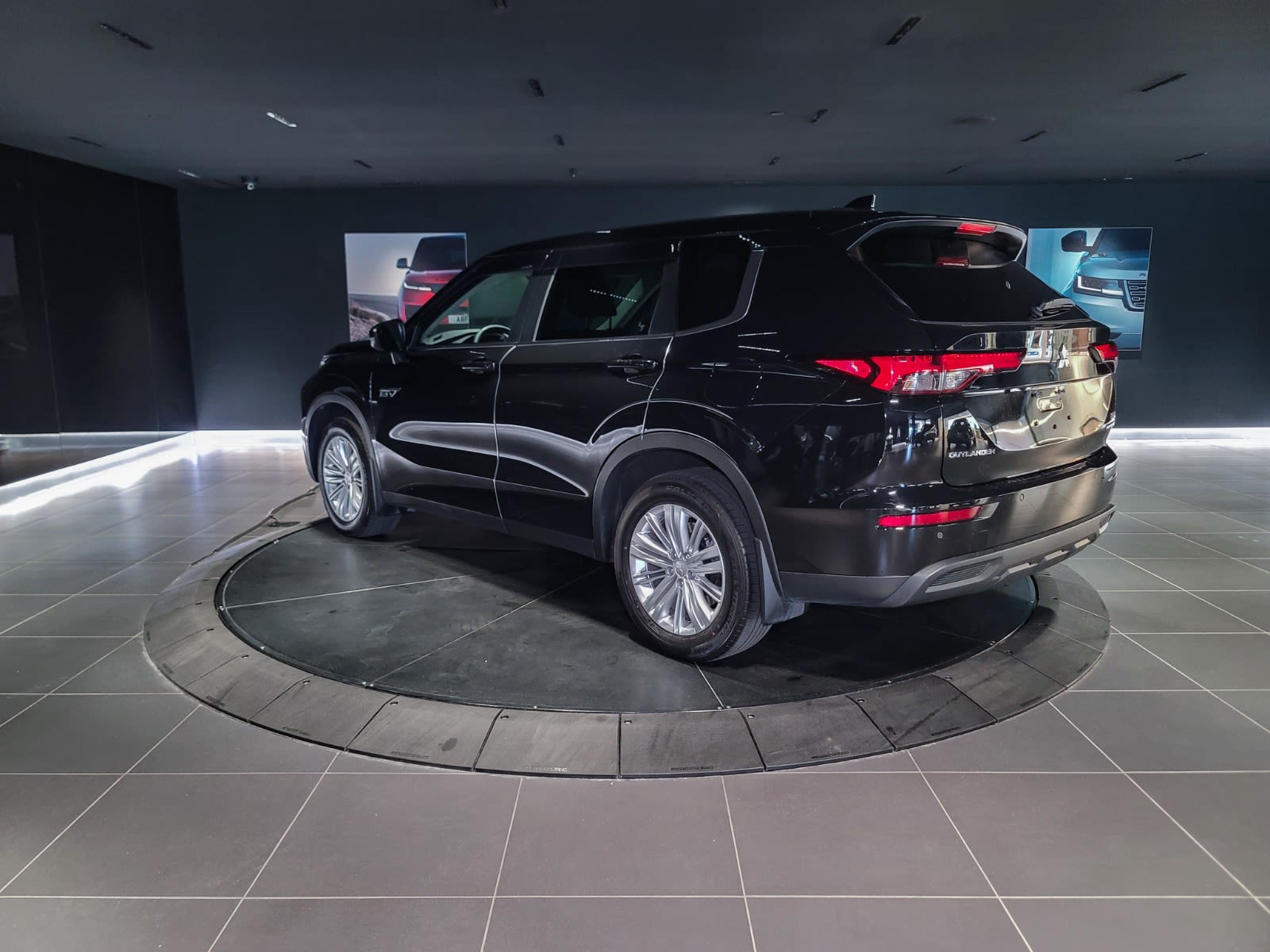 2023 Mitsubishi Outlander PHEV ES, Vancouver, Cash