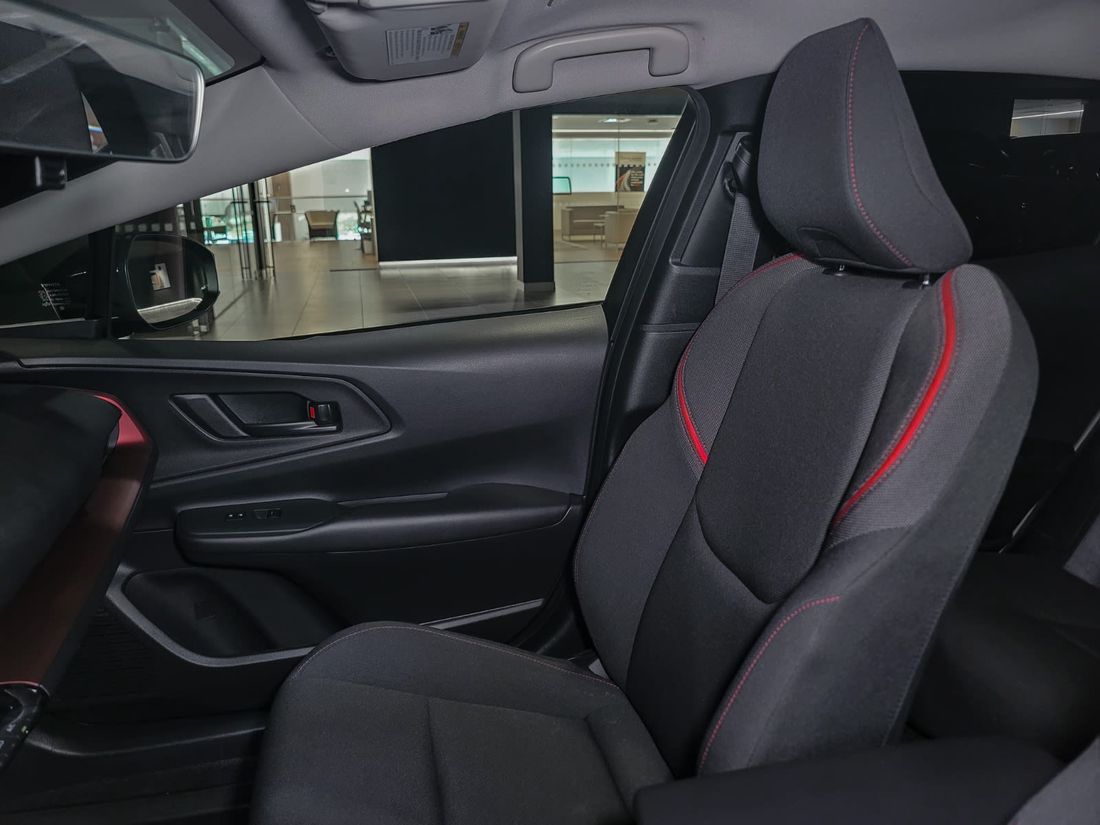 2024 Toyota Prius Prime SE, Vancouver, Cash