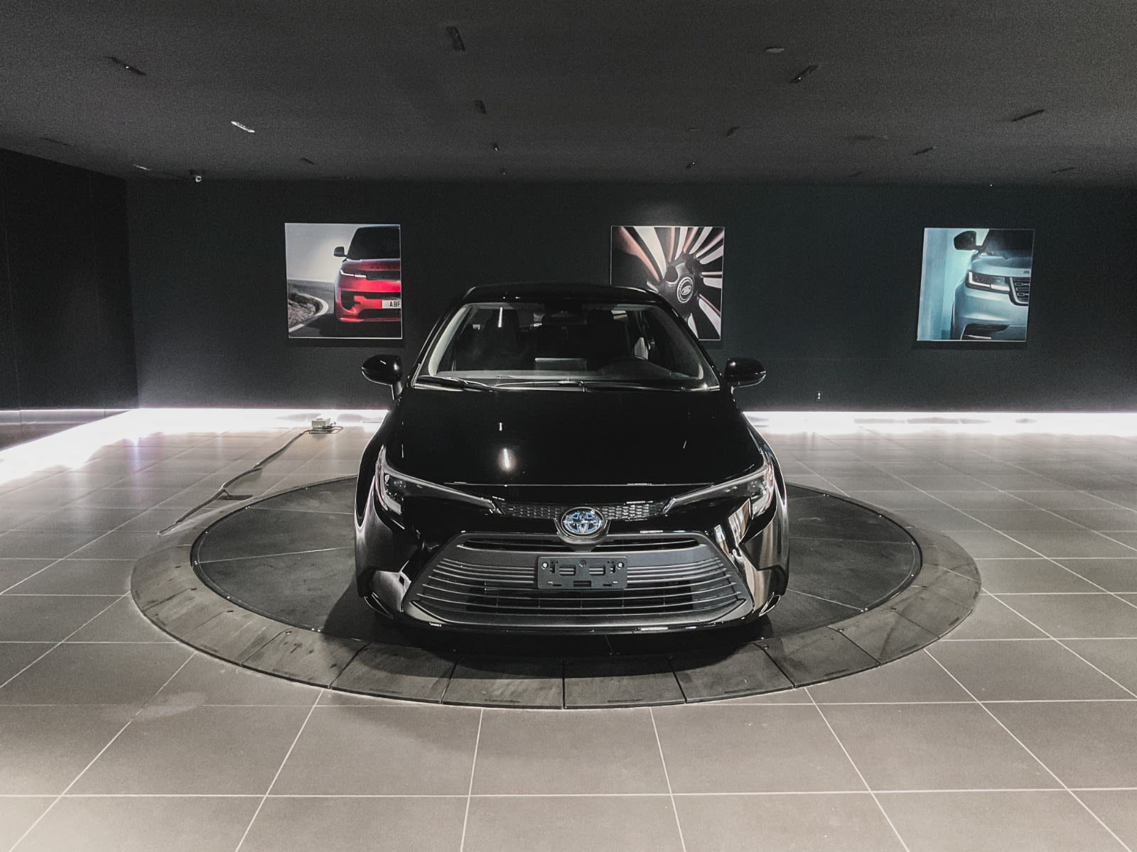 2025 Toyota Corolla Hybrid LE, Vancouver, Cash
