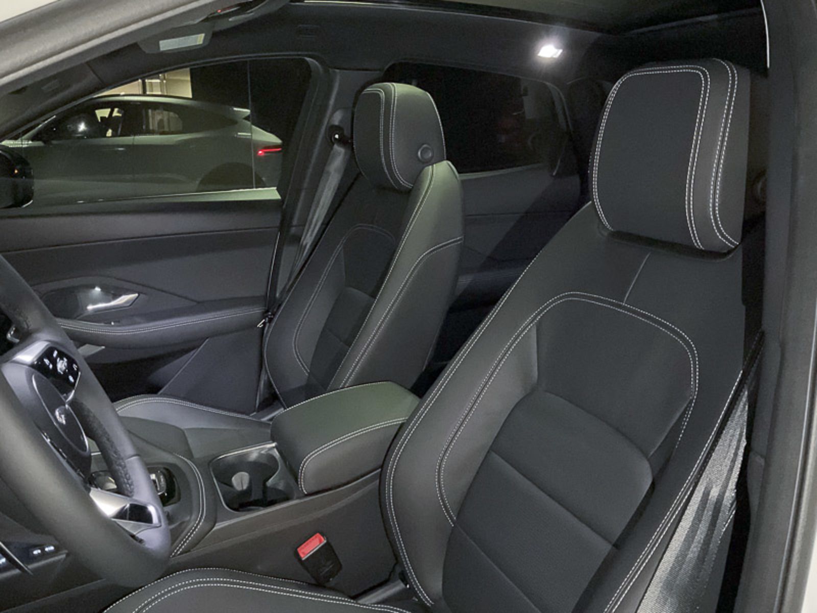 2024 Jaguar E-PACE R-Dynamic SE, Vancouver, Cash