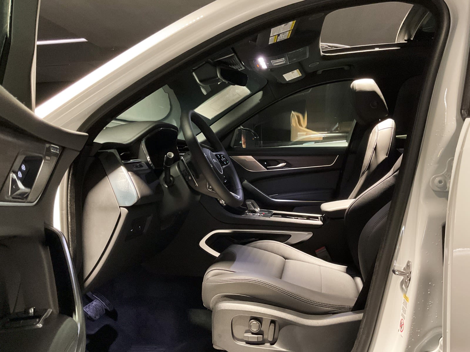 2023 Jaguar F-PACE P250 S, Vancouver, Cash