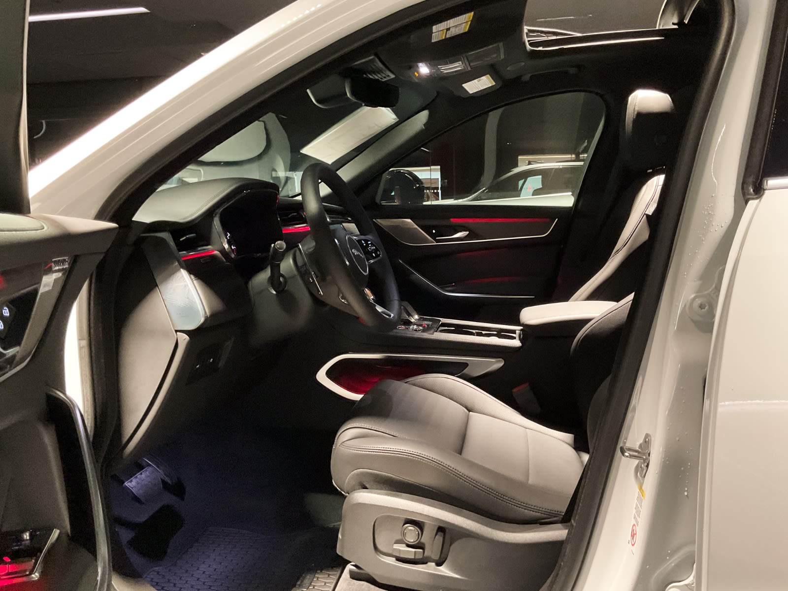 2023 Jaguar F-PACE P250 S, Vancouver, Cash