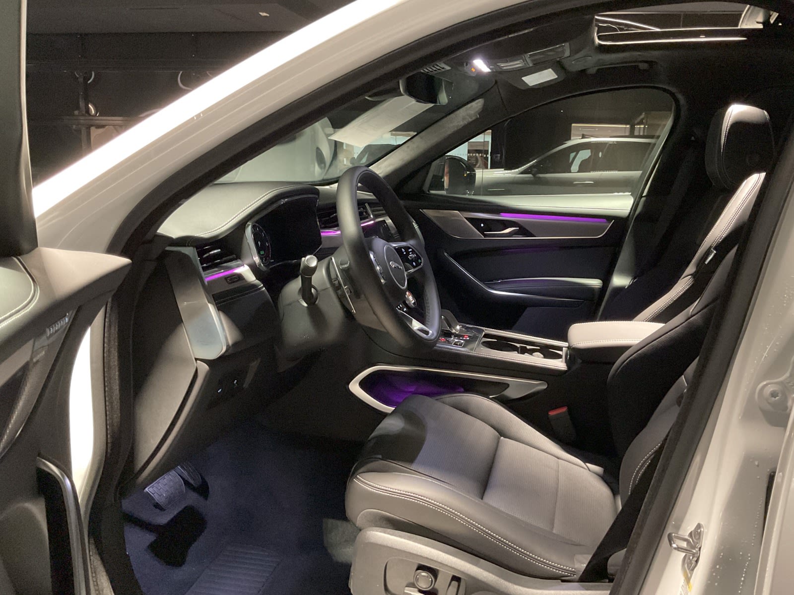 2024 Jaguar F-PACE P250 R-Dynamic S, Vancouver, Cash