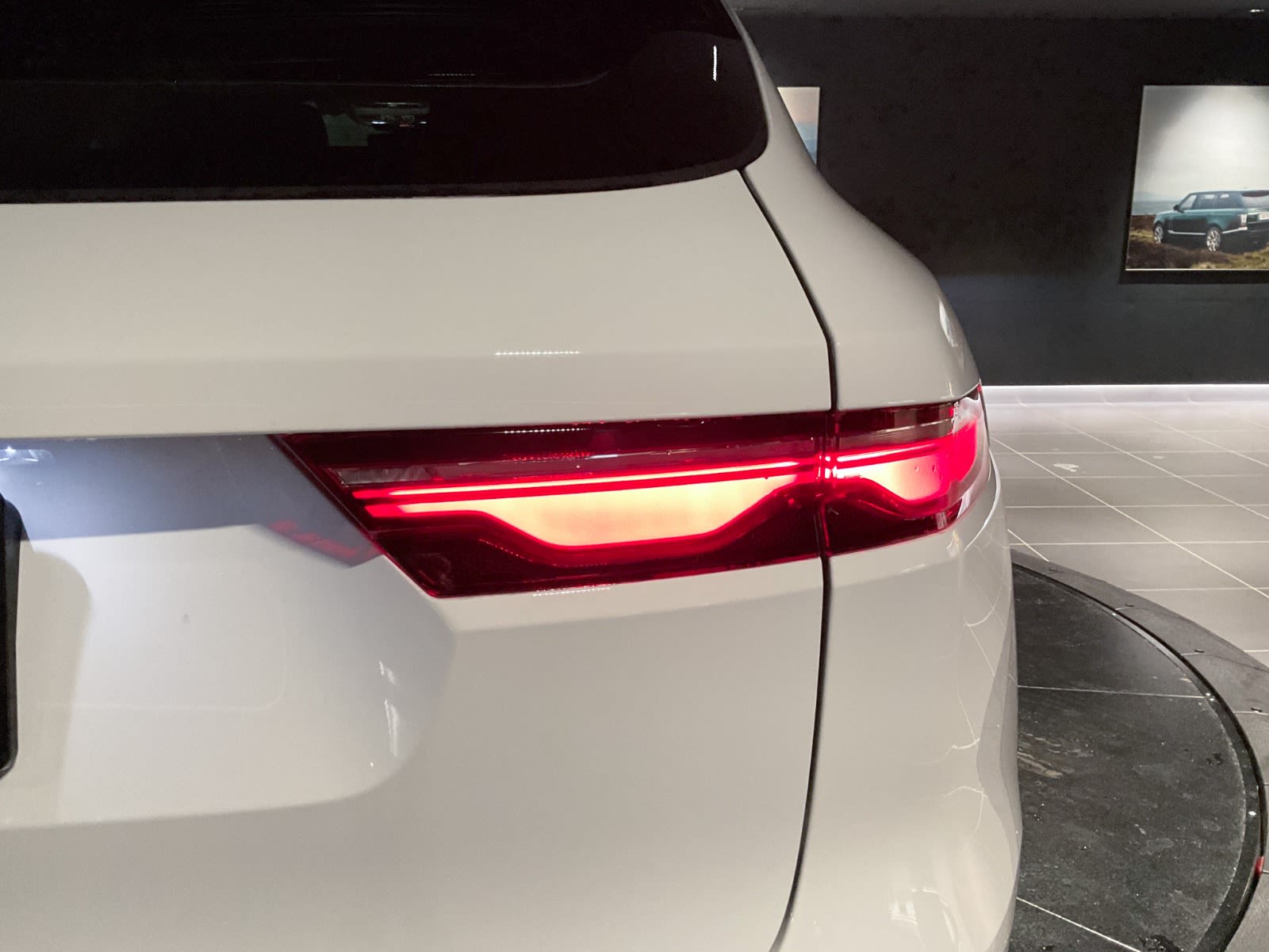 2024 Jaguar F-PACE P250 R-Dynamic S, Vancouver, Cash