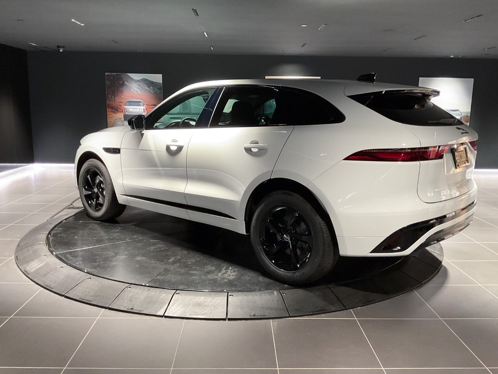 2024 Jaguar F-PACE P250 R-Dynamic S, Vancouver, Cash