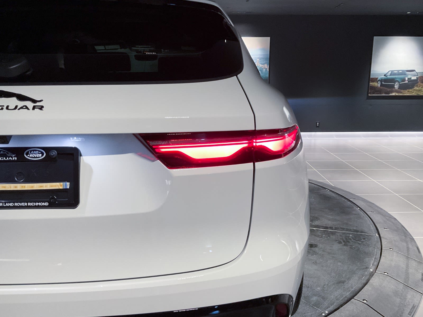 2024 Jaguar F-PACE P250 R-Dynamic S, Vancouver, Cash