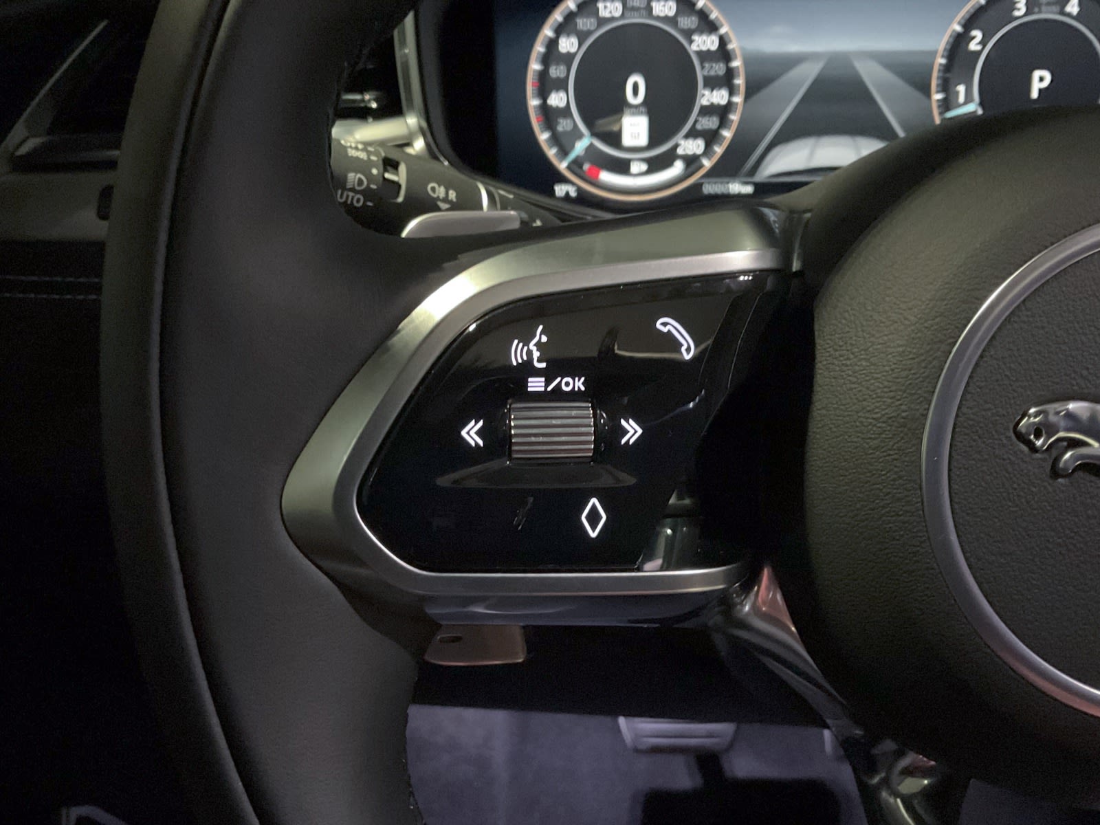 2024 Jaguar F-PACE P250 R-Dynamic S, Vancouver, Cash