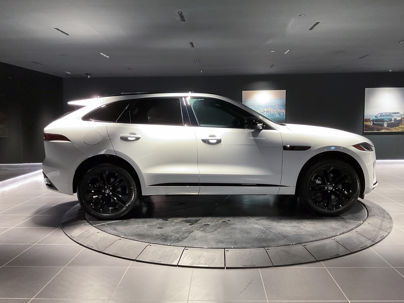 2024 Jaguar F-PACE P250 R-Dynamic S, Vancouver, Cash