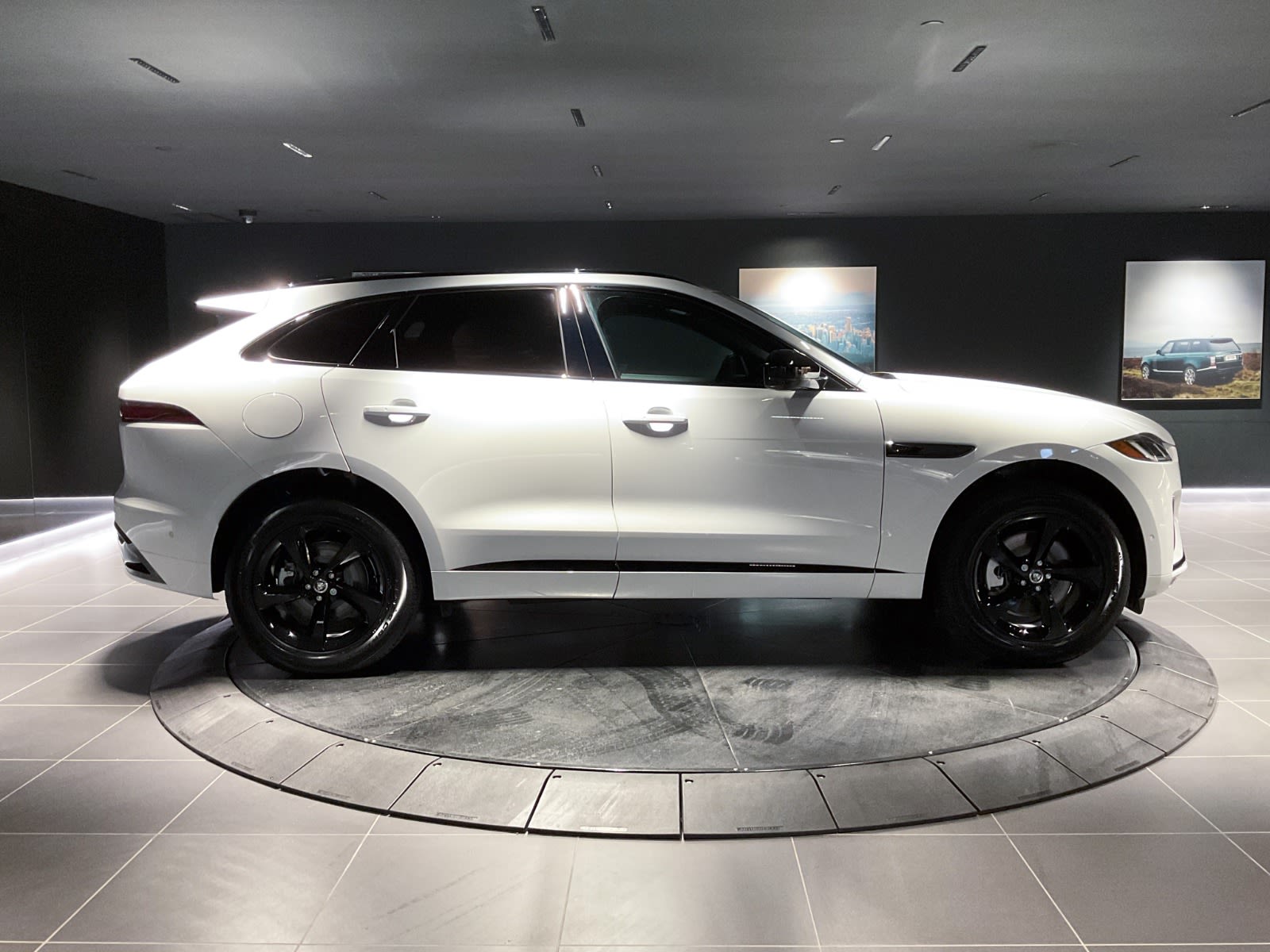2024 Jaguar F-PACE P250 R-Dynamic S, Vancouver, Cash