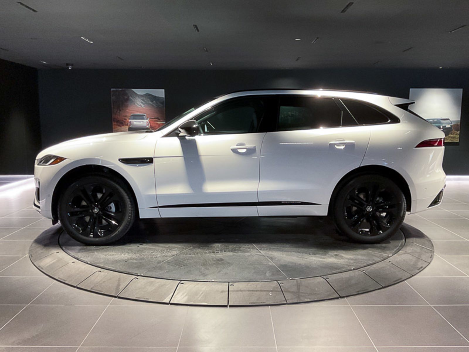 2024 Jaguar F-PACE R-Dynamic S, Vancouver, Cash