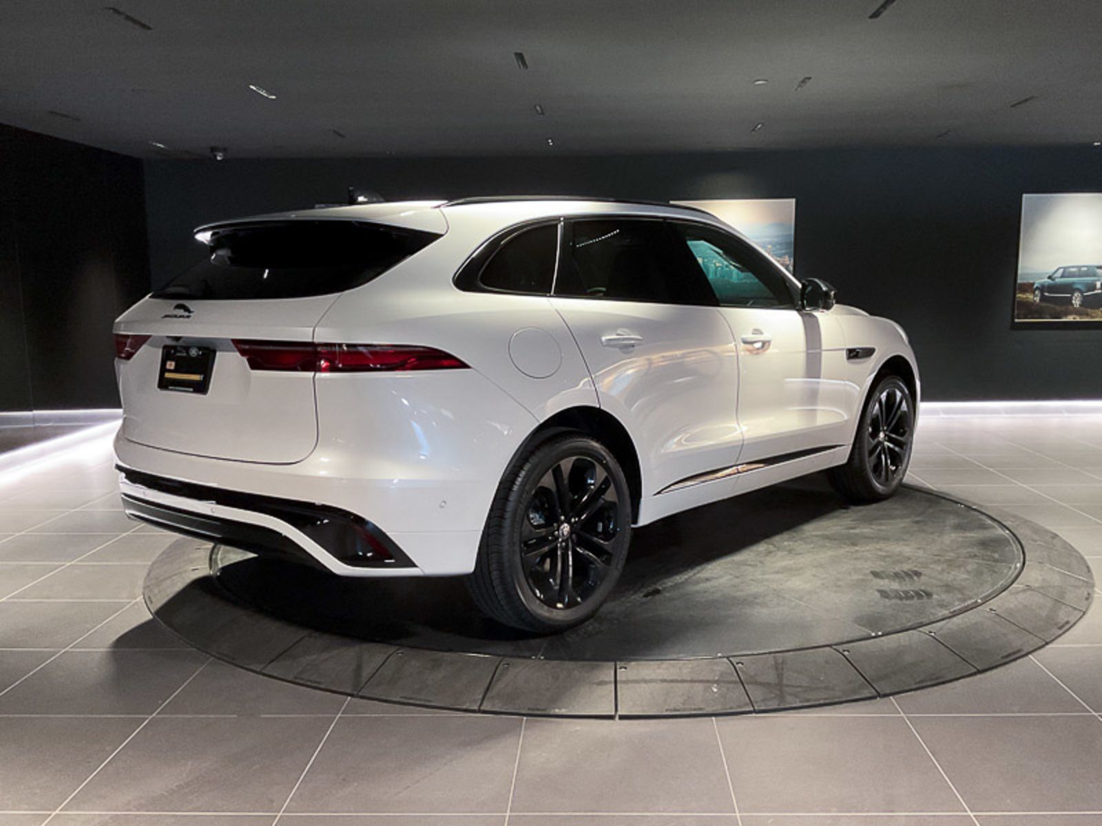 2024 Jaguar F-PACE R-Dynamic S, Vancouver, Cash
